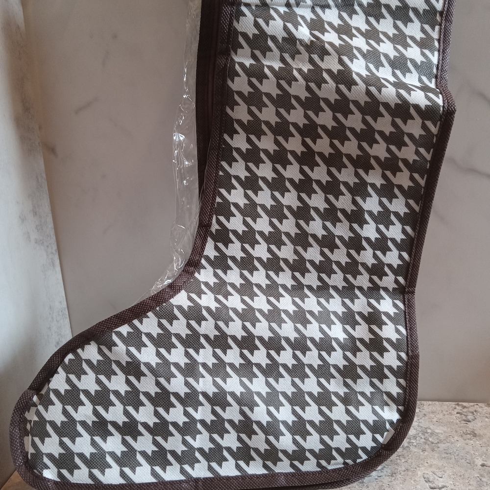 Houndstooth Fabric Boot Storage Organizer in Brown and White - Picture 2 of 2